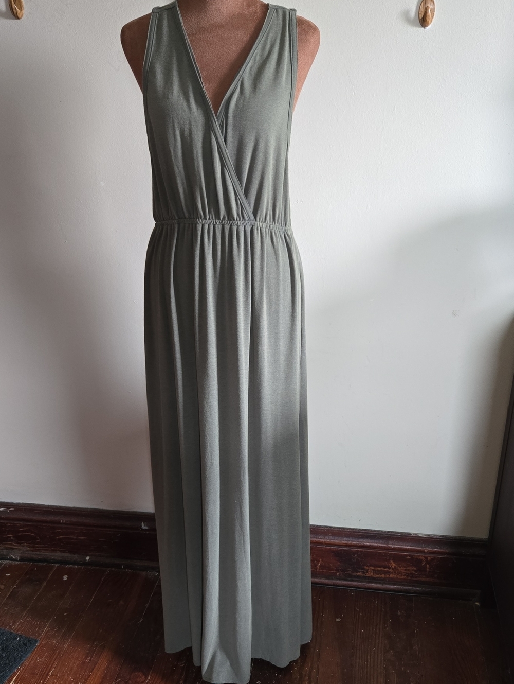DR62 POL Jersey Knit Surplice Maxi Empire Waist Minimalist Earthy Fairycore